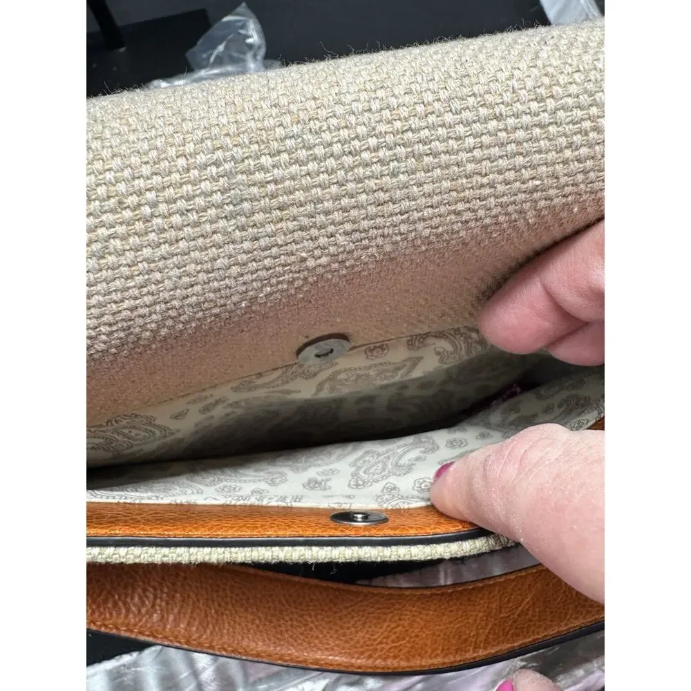 Simply Noelle Crossbody Hand Bag Purse Tan Zipper Front Pocket Old Money Preppy - Picture 7 of 14